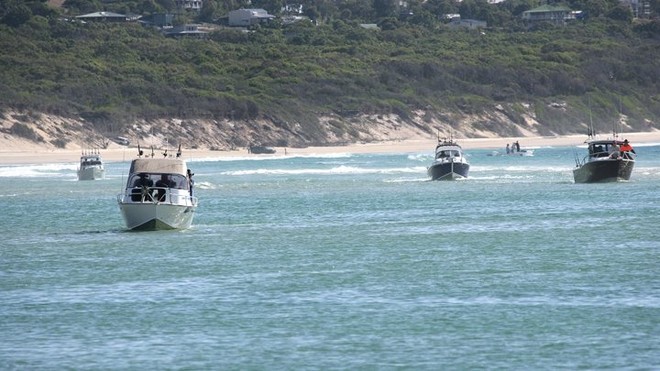 The Toyota ’fleet’ heads out during last year’s expo, Fraser Fishing Expo 2007 © MIAA